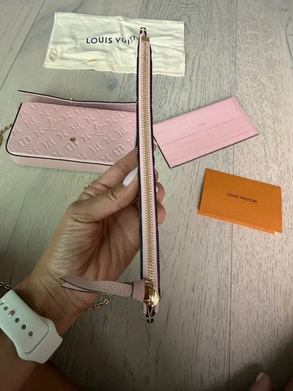 Louis Vuitton Pochette Félicie Monogram Empreinte Rose Poudre
